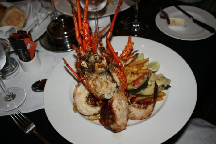 Ellaidhoo 4 Lobsterdinner.jpg